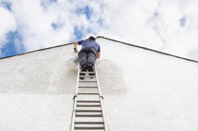 Peinture extérieure à Rocher — façades et ravalement